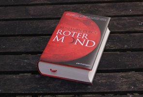 Buchabbildung: Roter Mond
